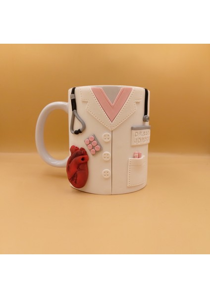 Doktor Hediyesi El Yapımı Kupa 3D Kabartma Kişiye Özel Doktor Kupası