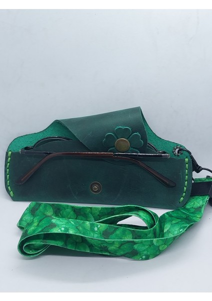 Hakiki Deri El Yapımı Yeşil Kadın Gözlük Kabı ve Askısı modelleri