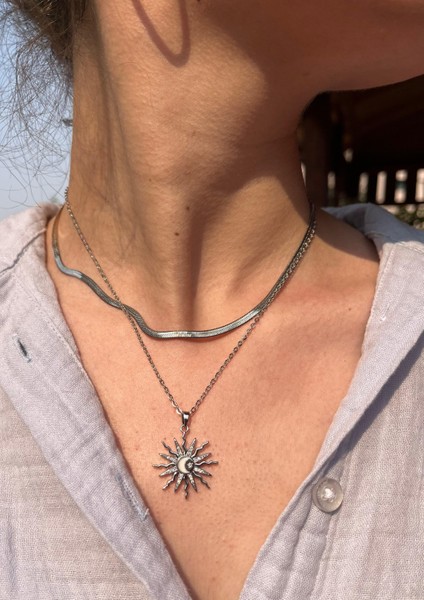 Güneş Ay Yıldız Desenli Ikili Kolye ( Çelik Kararmaz)