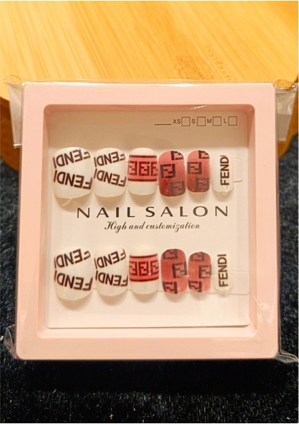 Lüks Figürlü Takma Tırnak