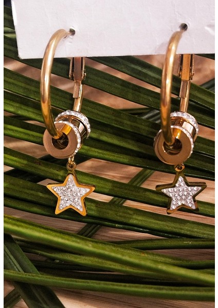 Gold Lüks Figürlü Gösterişli Sallantılı Küpe