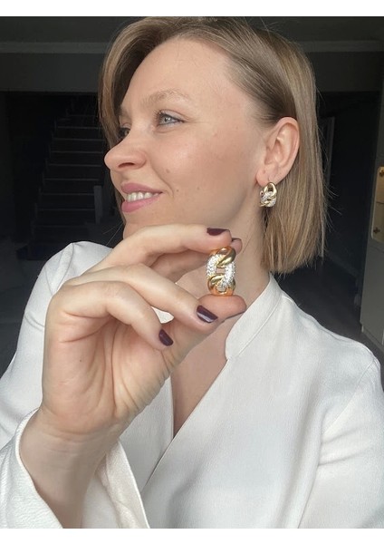 Gold Zincir Formlu,zirkon Taş Detaylı Küpe indirimleri