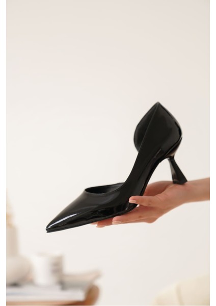 Seraphine Premium Kadın Siyah Rugan Topuklu Ayakkabı fiyatları