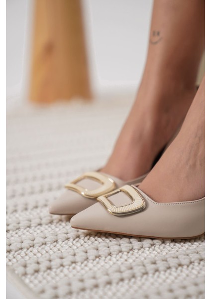 Emery Premium Kadın Bej Topuklu Ayakkabı fırsatları