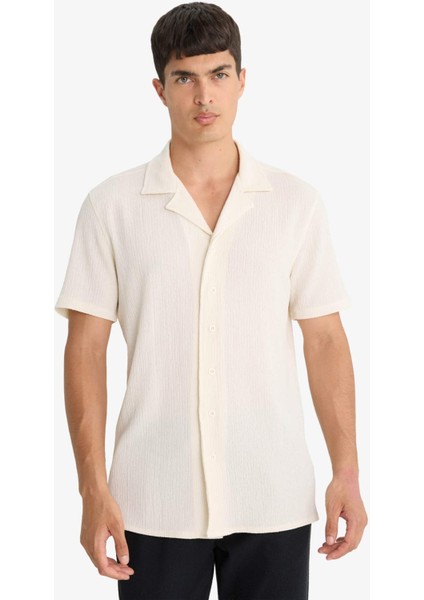 Modern Fit Polo Yaka Krinkıl Kumaş Kısa Kollu Gömlek F0313AX25AU modelleri