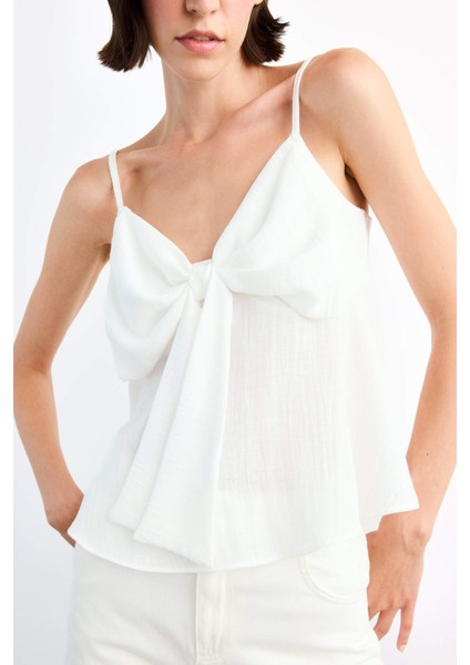 V Yaka Önü Bağlamalı Askılı Bluz G0660AX25SM fırsatları