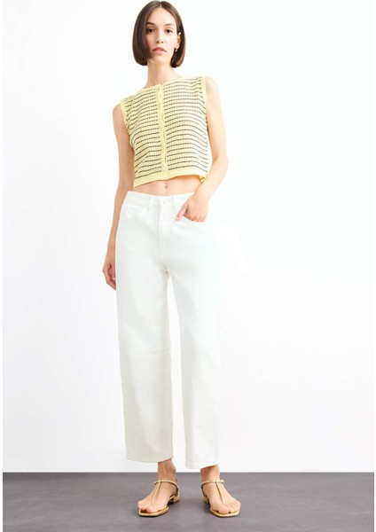 Bisiklet Yaka Çizgili Düğmeli Triko Yelek fiyatları