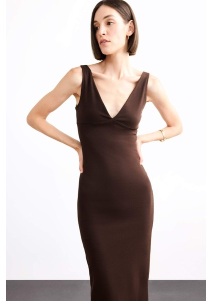 V Yaka Kolsuz Midi Elbise G0390AX25SM fırsatları