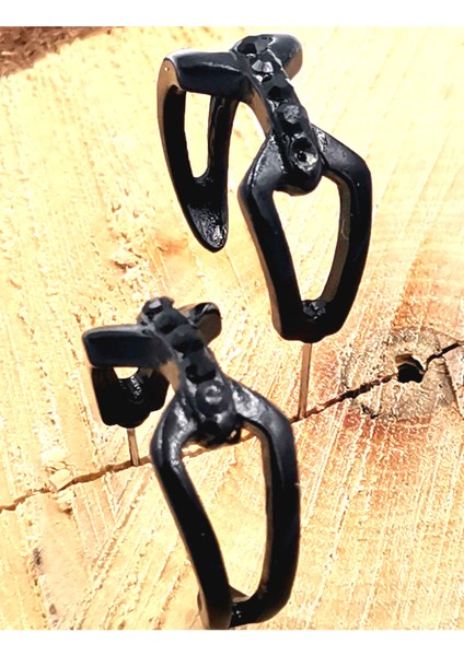 Siyah Renk Tarz Küpe