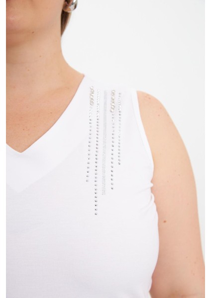 Taş Detaylı Büyük Beden Kolsuz Bluz Ekru modelleri