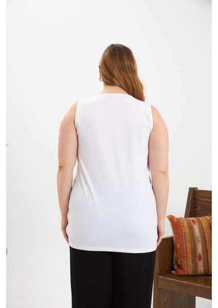 Taş Detaylı Büyük Beden Kolsuz Bluz Ekru fırsatları