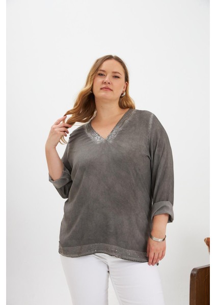 Büyük Beden Pul Payet Detay Bluz Füme