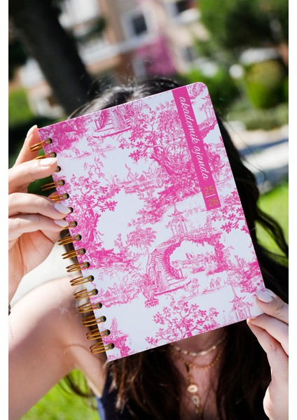 2025-2026 Akademik Ajanda A5- Motivasyon Sayfalı Parisienne