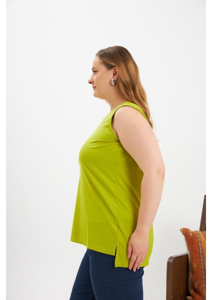 Taş Detaylı Büyük Beden Kolsuz Bluz Oliv fiyatları