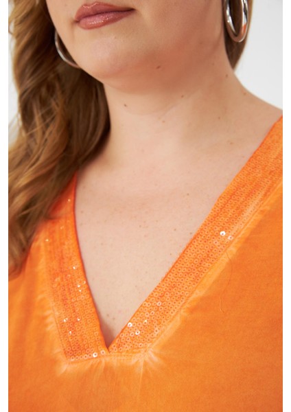 Büyük Beden Pul Payet Detay Bluz Turuncu modelleri