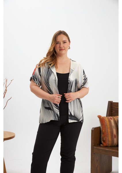 Kontrast Desenli Kuşaklı Büyük Beden Kimono Bluz Siyah