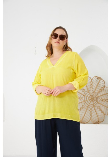 Büyük Beden Pul Payet Detay Bluz Sarı