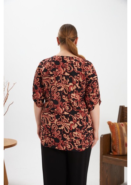 Çiçek Desenli Büyük Beden Bluz Siyah indirimleri
