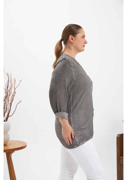 Arma Detaylı Büyük Beden Yıkamalı Bluz Füme modelleri