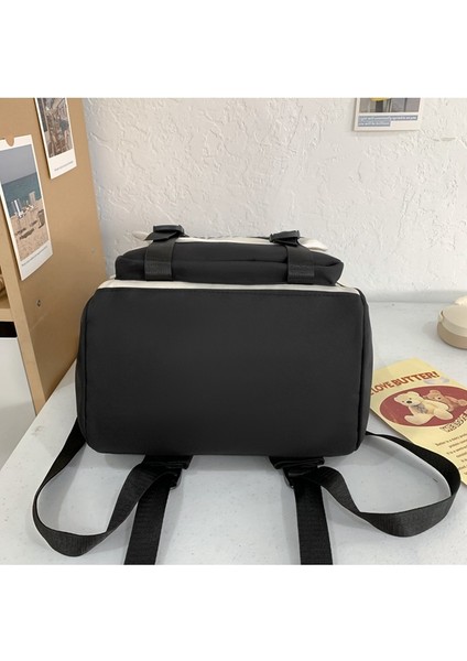 Okul Rüzgarları Öğrenci Okul Çantalarını Vuracak (Yurt Dışından) fırsatları