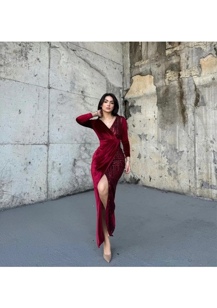 Kadife Taşlı Pul Payet Yırtmaçlı Bordo Elbise