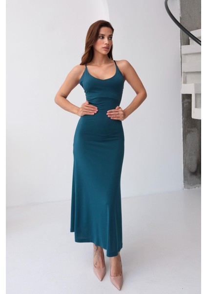 İnce Askılı Sırtı Çapraz Dekolteli Sandy Petrol Yırtmaçlı Midi Elbise