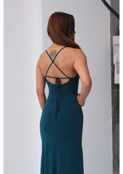 İnce Askılı Sırtı Çapraz Dekolteli Sandy Petrol Yırtmaçlı Midi Elbise modelleri