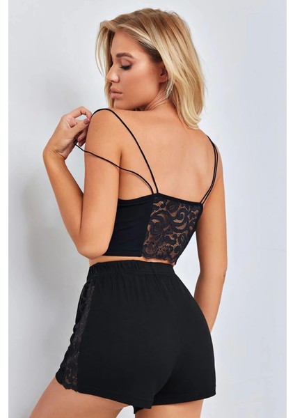 Kadın Siyah Yanları ve Sırtı Dantel Detaylı Çift Sıra Ince Lastikli Şortlu Gecelik Takım modelleri