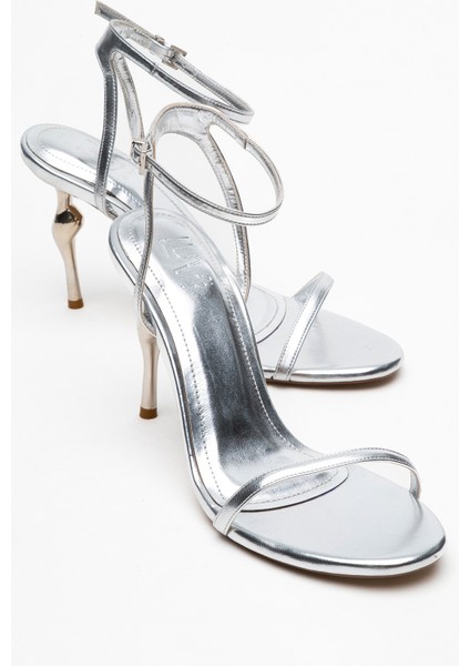 Jasmin Gümüş Cilt Tek Bantlı Kadın Topuklu Ayakkabı