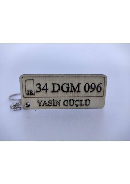 Kişiye Özel Yazılı Ahşap Anahtarlık – Plaka ve Isim Detaylı Lazer Kesim – Kavak Kontraplak fiyatları