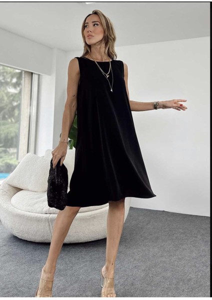 Kadın Geniş Yaka Aerobin Kumaş Yandan Cepli Salaş Midi Basic Elbise DE2244