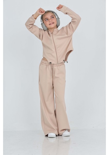 Kız Çocuk Oval Kesim Detaylı Eşofman Takım fırsatları