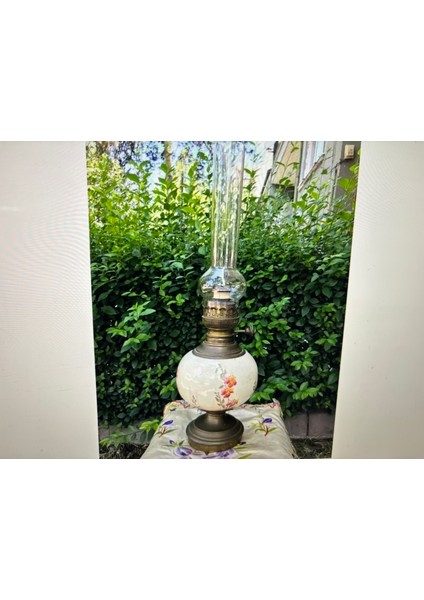 Fransız Matador Marka Pirinç ve Porselen Gaz Lambası 54 cm Boyunda fiyatları