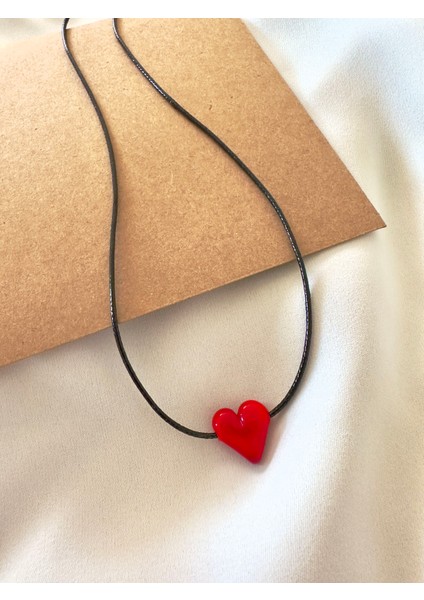 Kırmızı Cam Murano Kalp Siyah Deri Kolye