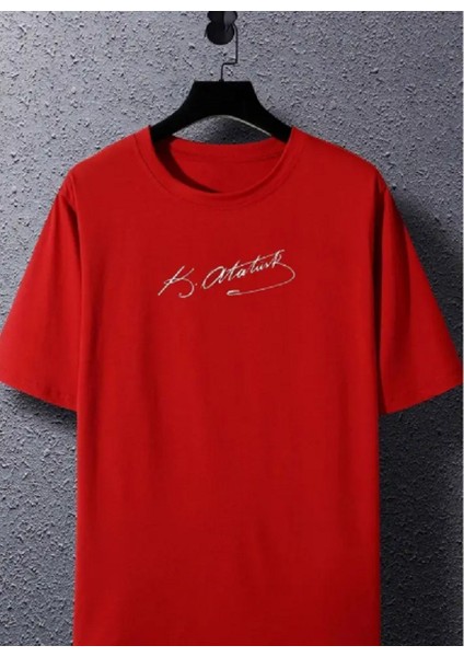 Mustafa Kemal Atatürk Imzalı Göğüs Baskılı Tişört