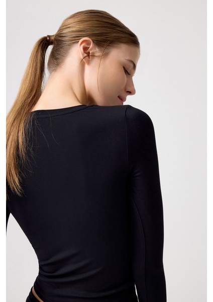 x Melodi Siyah Uzun Kollu Kısa Bluz Long Fitted