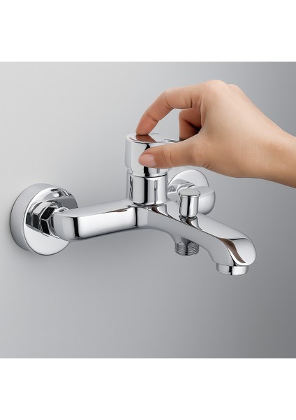 Premium Tek Kollu Krom Banyo Bataryası Duvar Tipi Armatür Şık Modern Tasarım Sıcak Soğuk Ayarlı modelleri