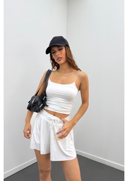 Helis Beyaz Mini Dökümlü Şort fiyatları