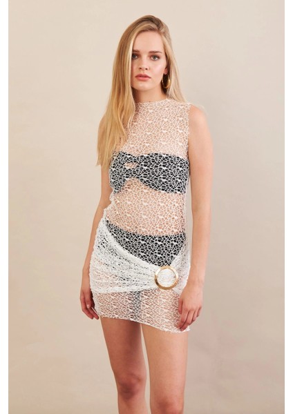 Kadın Beyaz Tokalı Mini Dantel Plaj Elbisesi modelleri