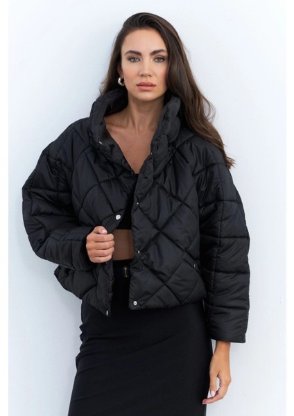 Kadın Siyah Beli Lastikli Yarasa Kol Şişme Mont MX11