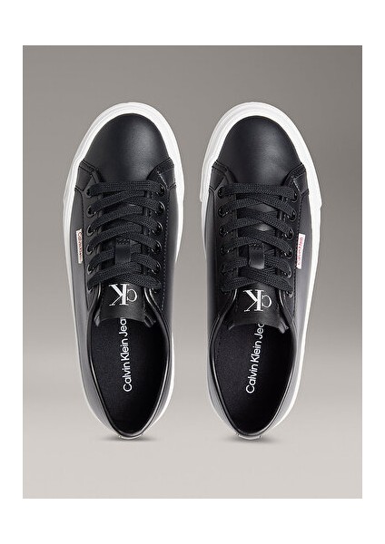 Kadın Siyah Crop Üst fırsatları