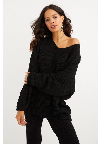 Kadın Siyah V Yaka Salaş Oversize Triko Tunik SMT158 fırsatları