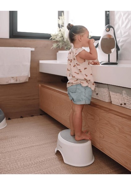 Kaymaz Banyo Taburesi – Pastel Gri indirimleri