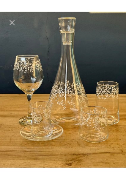 31 Parça Altı Kişilik Lüks Sarmaşık Desenli Takımı Vitrin Içi