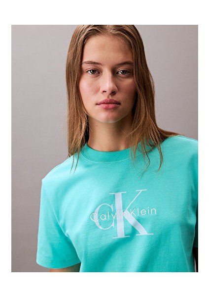 Kadın Yeşil S/s Tişört modelleri