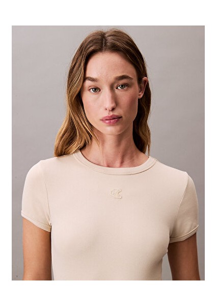 Kadın Beyaz Vücudu Saran Elbise fırsatları