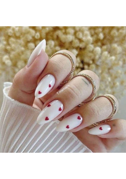 24'lü Kırmızı Mini Kalp Desenli Kemik Rengi Uzun Badem Takma Tırnak Seti modelleri