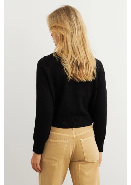 Kadın Siyah Ayıcıklı Kazak MKED7429 indirimleri