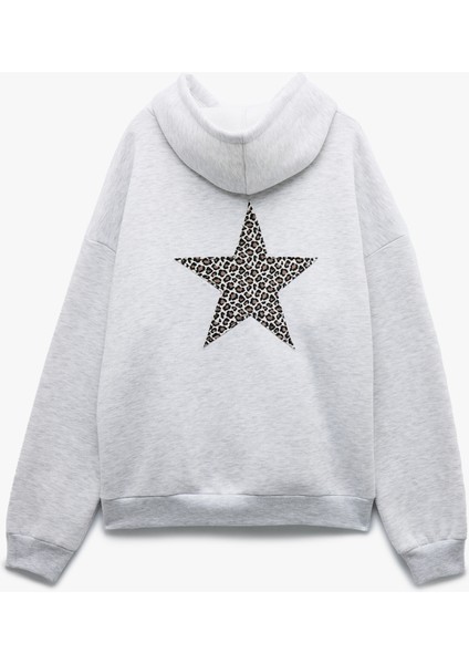 Cep Detaylı Kapüşonlu Leopar Detaylı Arkası Baskılı Oversize Sweatshirt indirimleri