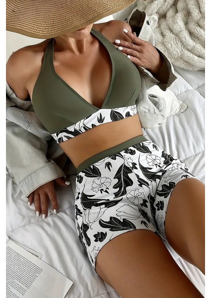 Baskılı Deniz Şortlu Bikini Takım (Çıkartılabilir Kaplı)